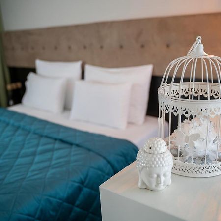 Akacija Luxury Suites بلغراد الغرفة الصورة