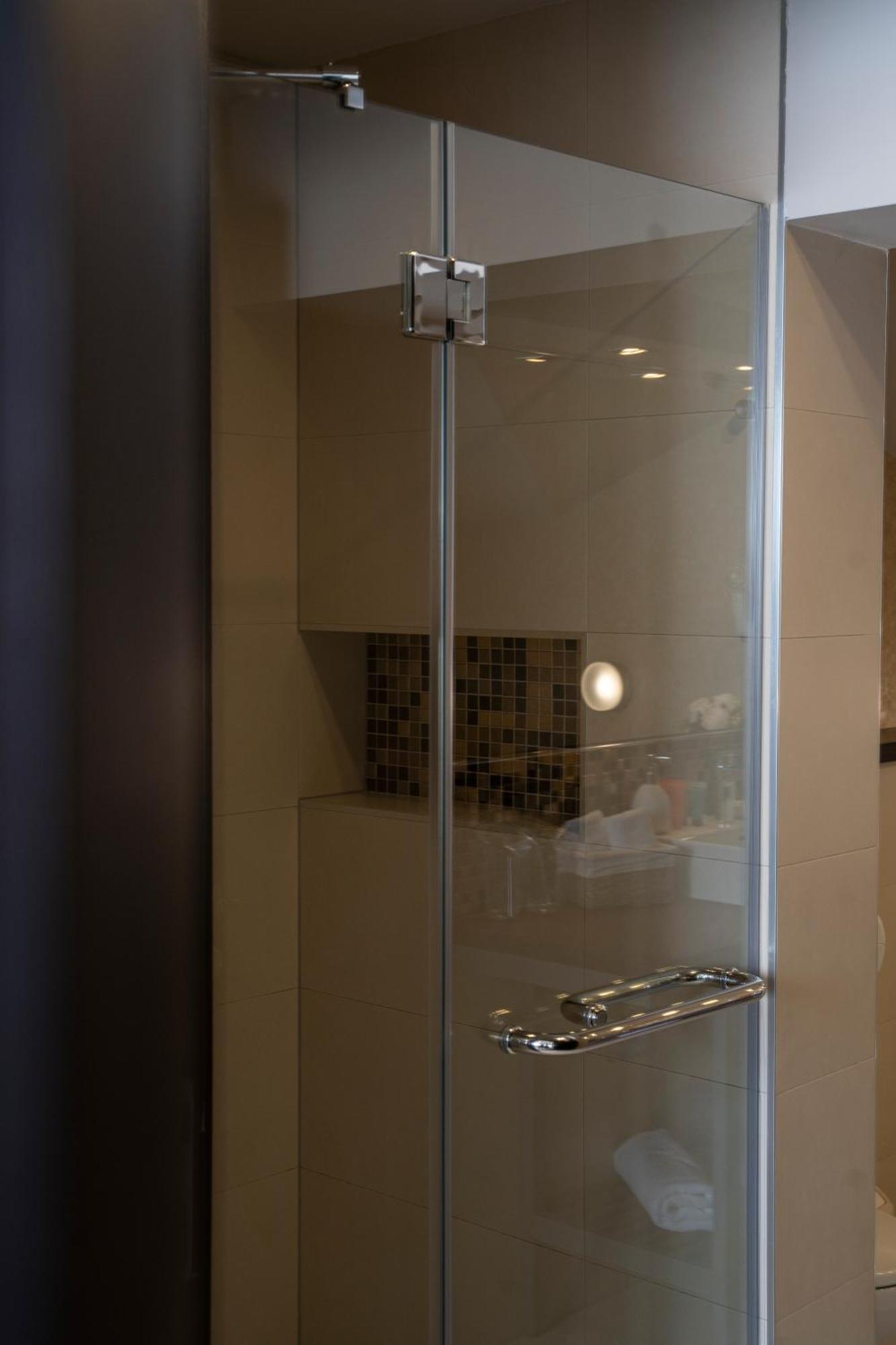 Akacija Luxury Suites بلغراد الغرفة الصورة
